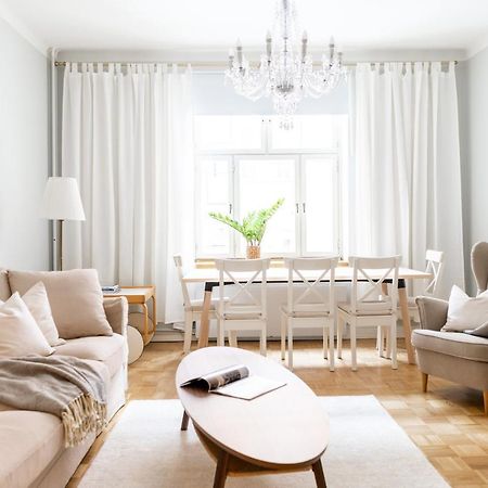Kaunis Ja Rauhallinen Kaksio Hyvalla Sijainnilla เฮลซิงกิ ภายนอก รูปภาพ